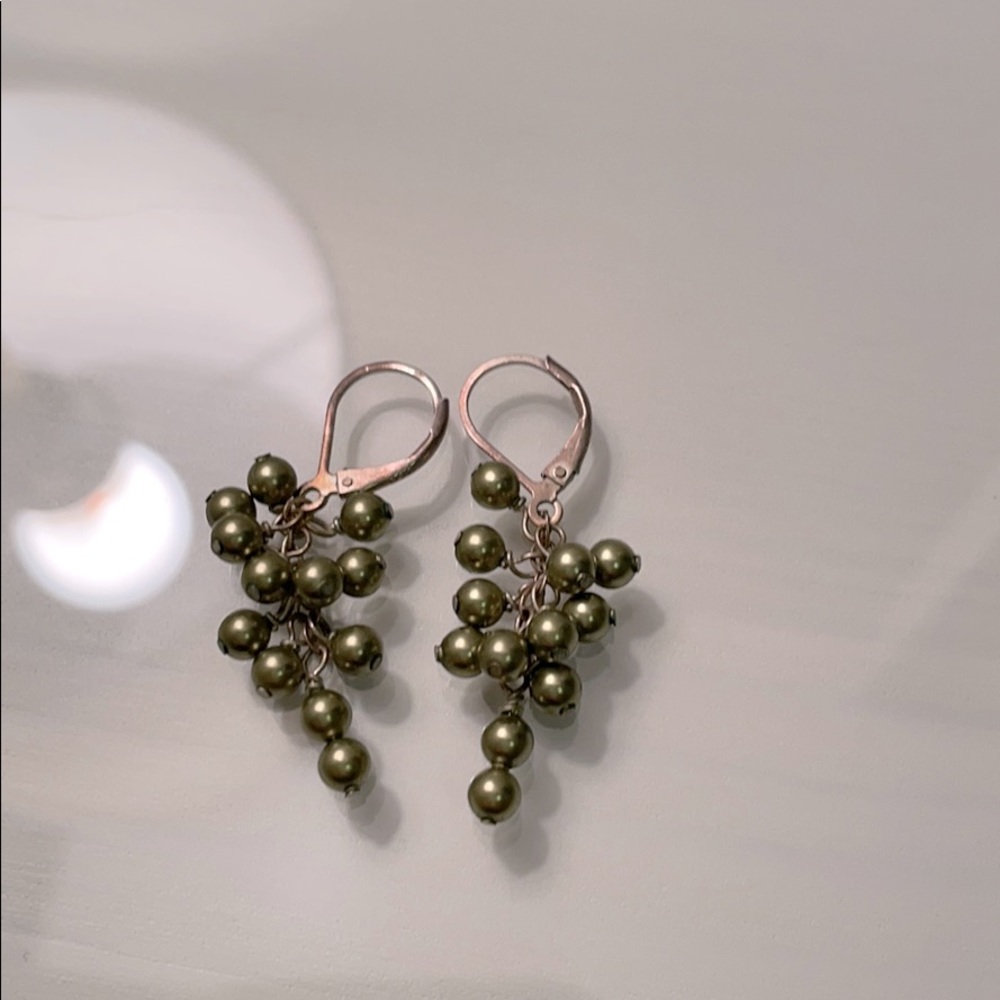 Metallic pale green earrings